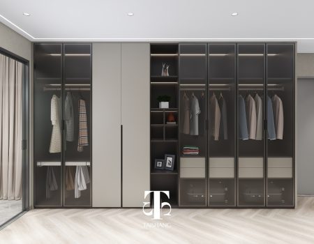 Walk in closet